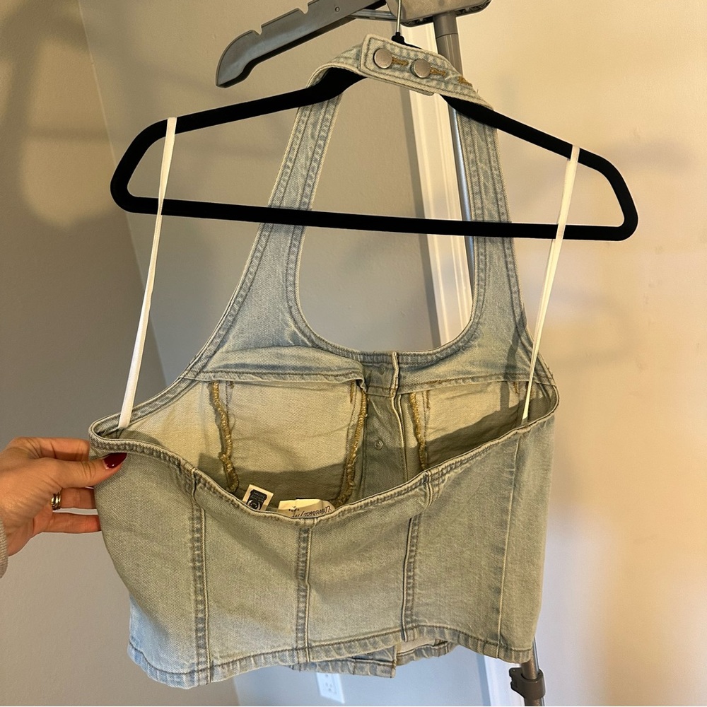 Universal Thread Light Wash Denim Halter - Med - Picture 5 of 7